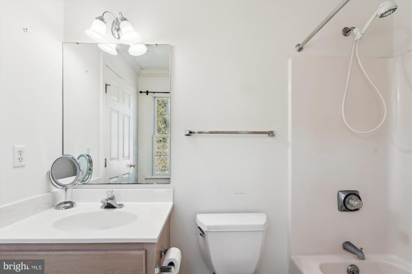 7416 Tour Dr