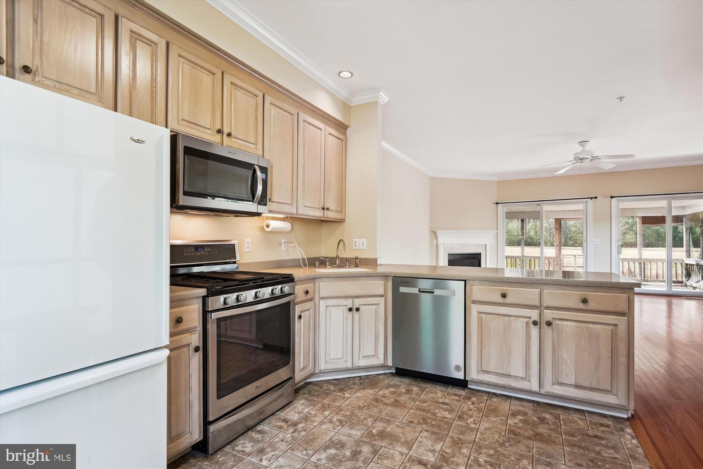 7416 Tour Dr