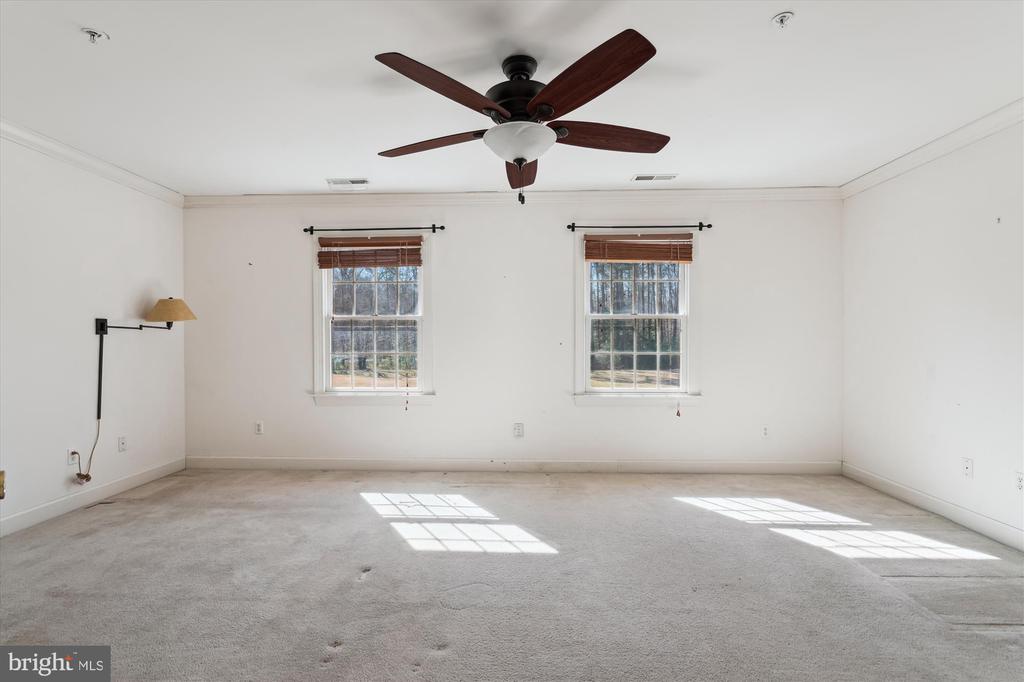 7416 Tour Dr