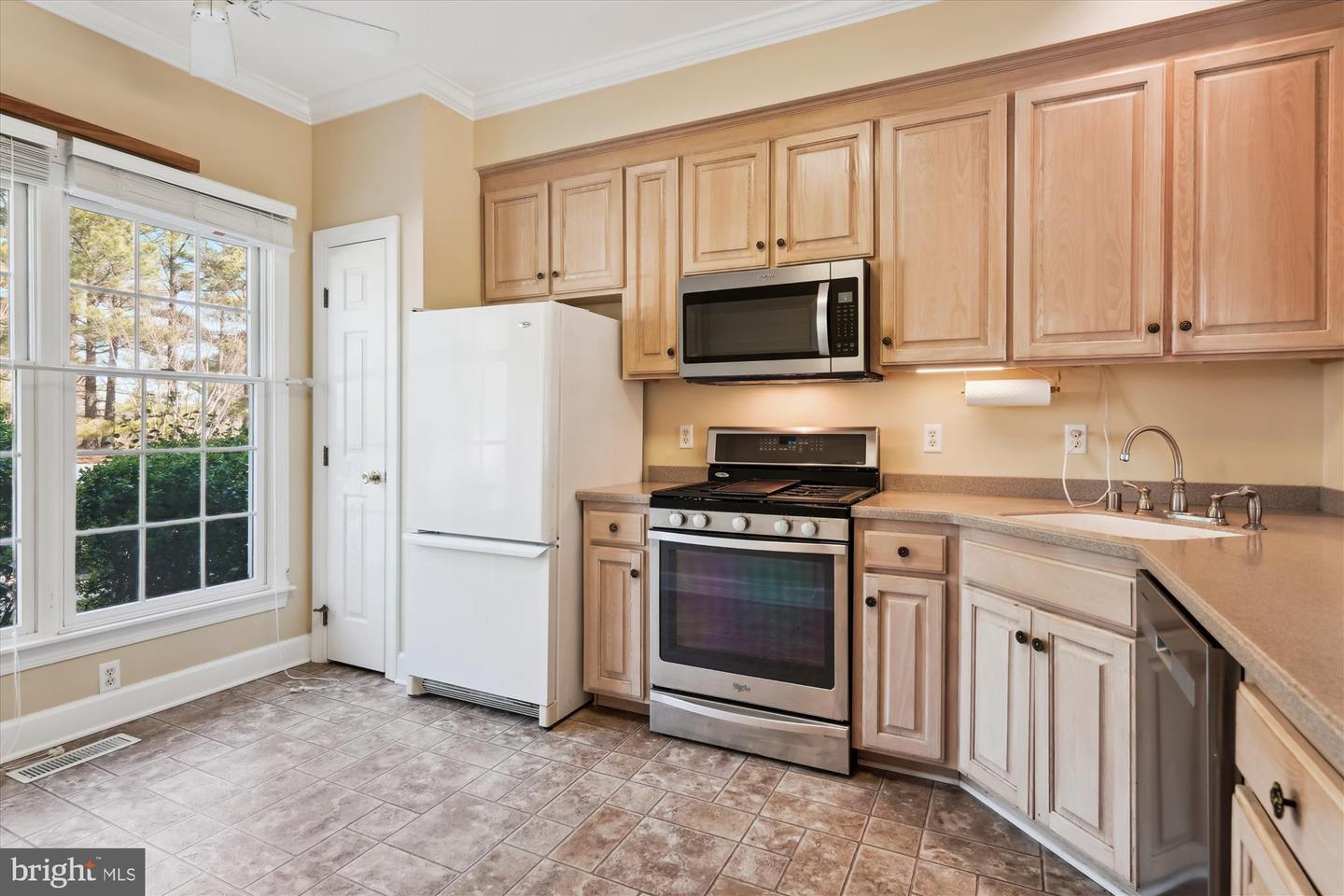 7416 Tour Dr