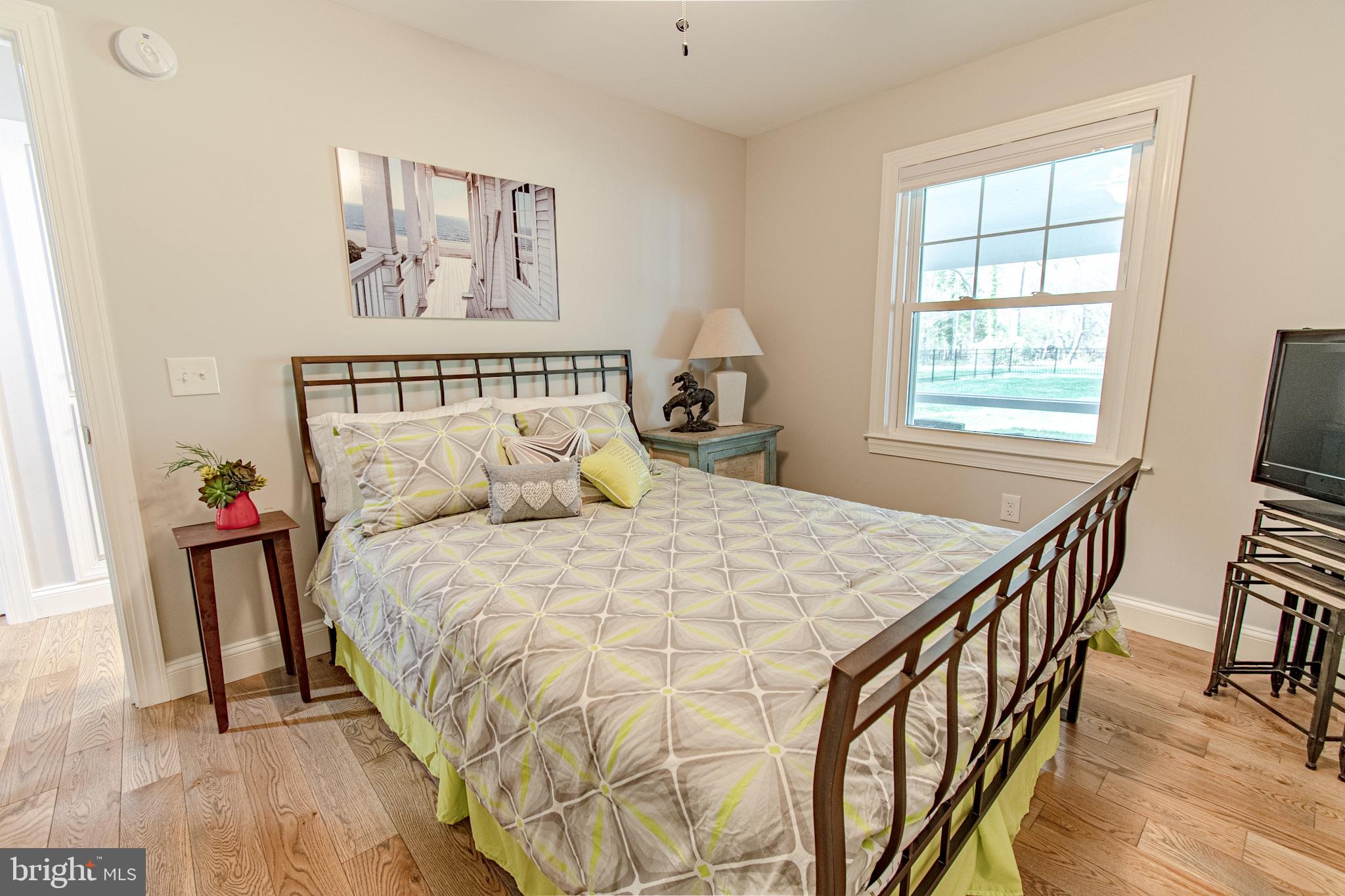 1026 Riverview Ter