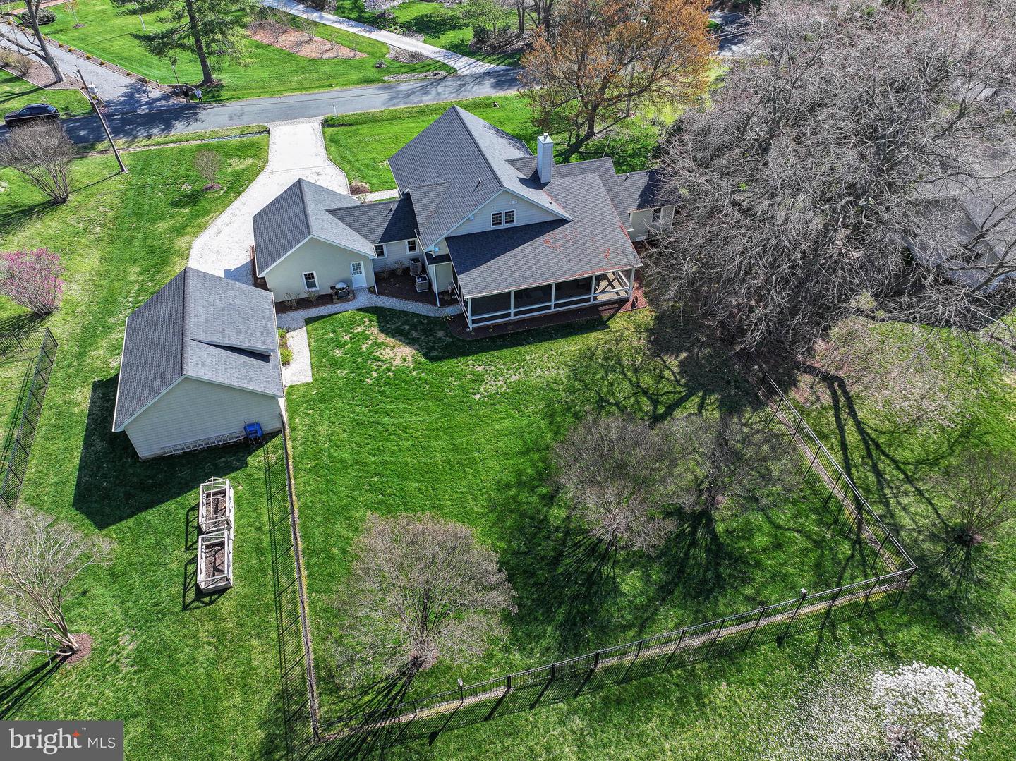 1026 Riverview Ter