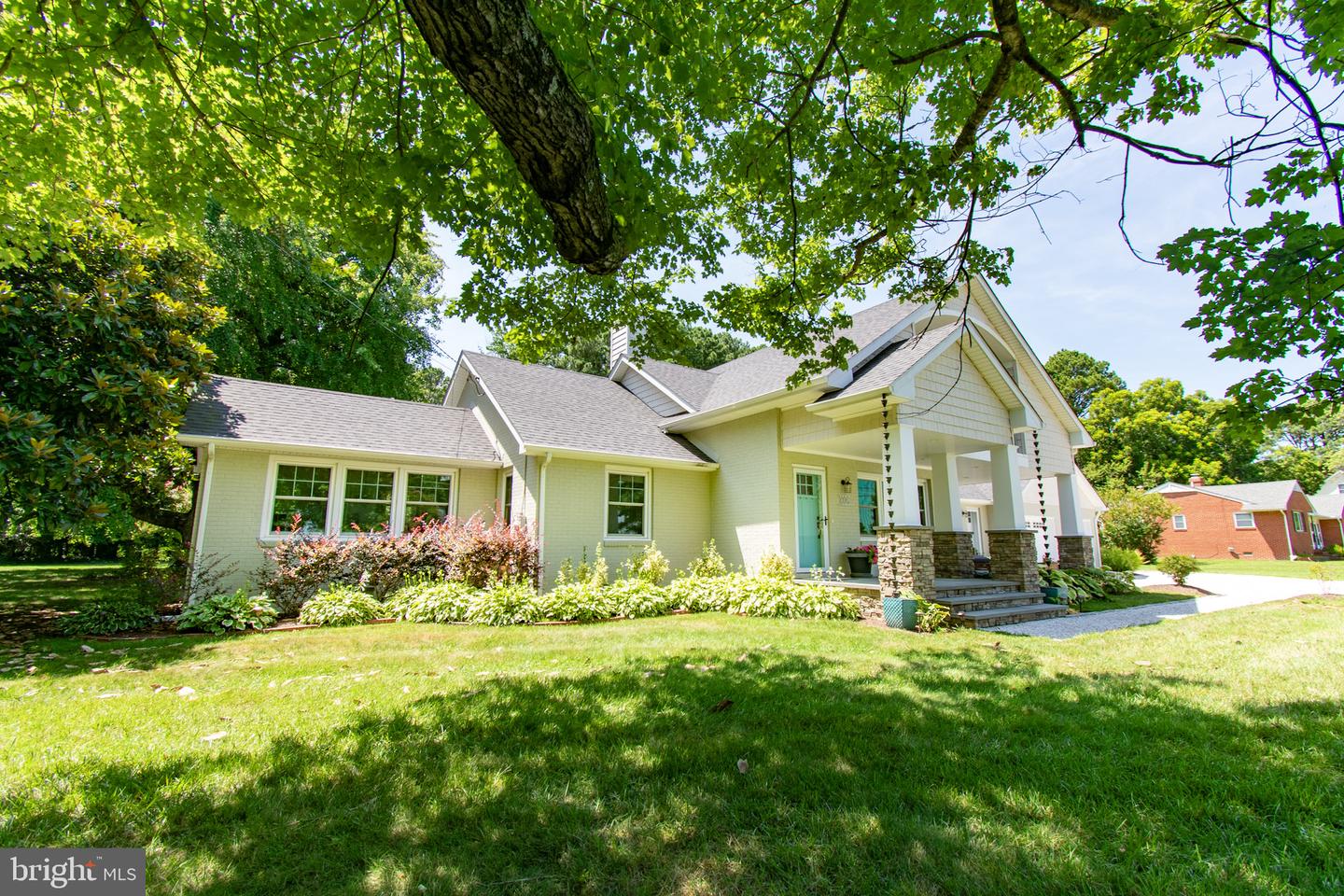 1026 Riverview Ter