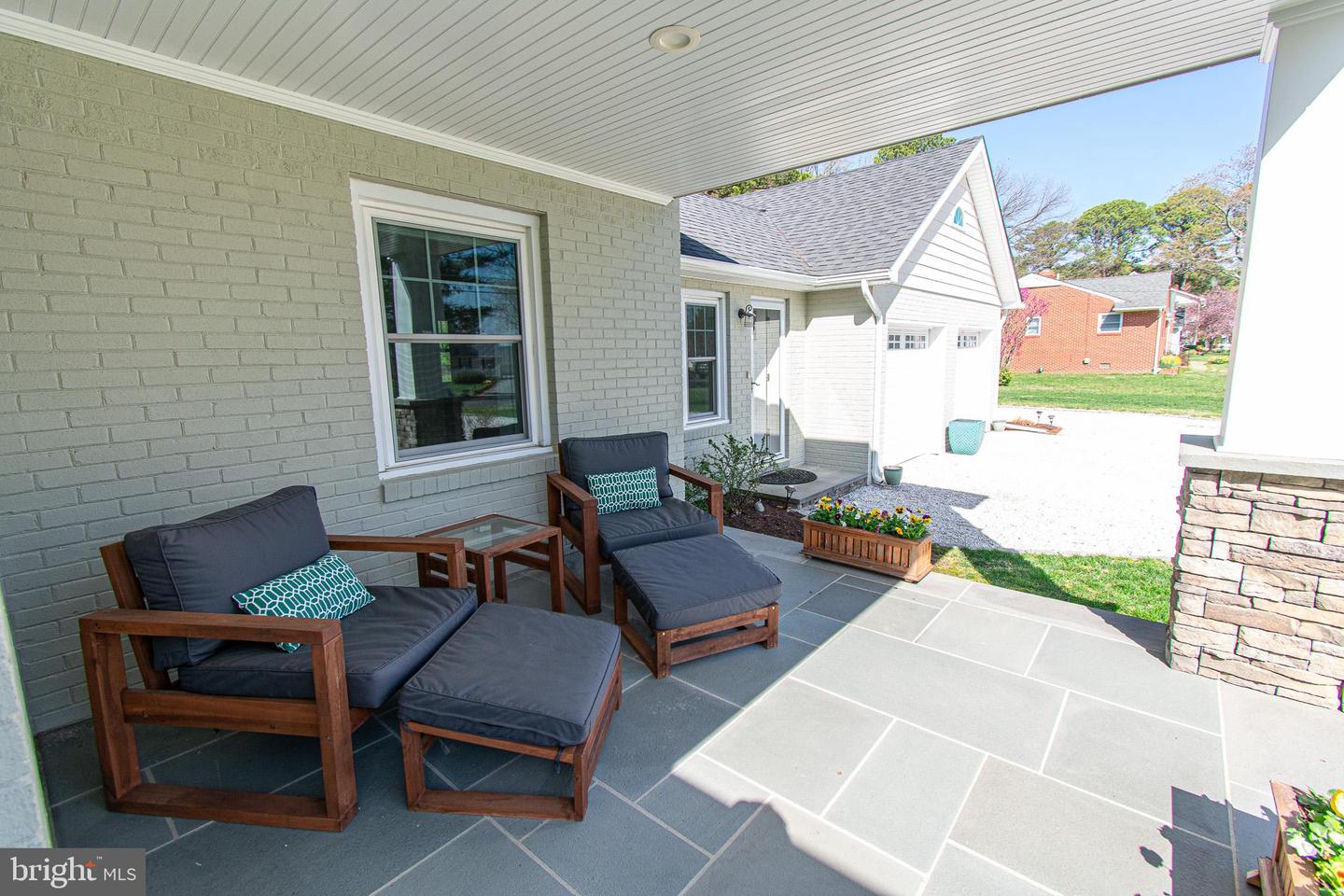1026 Riverview Ter