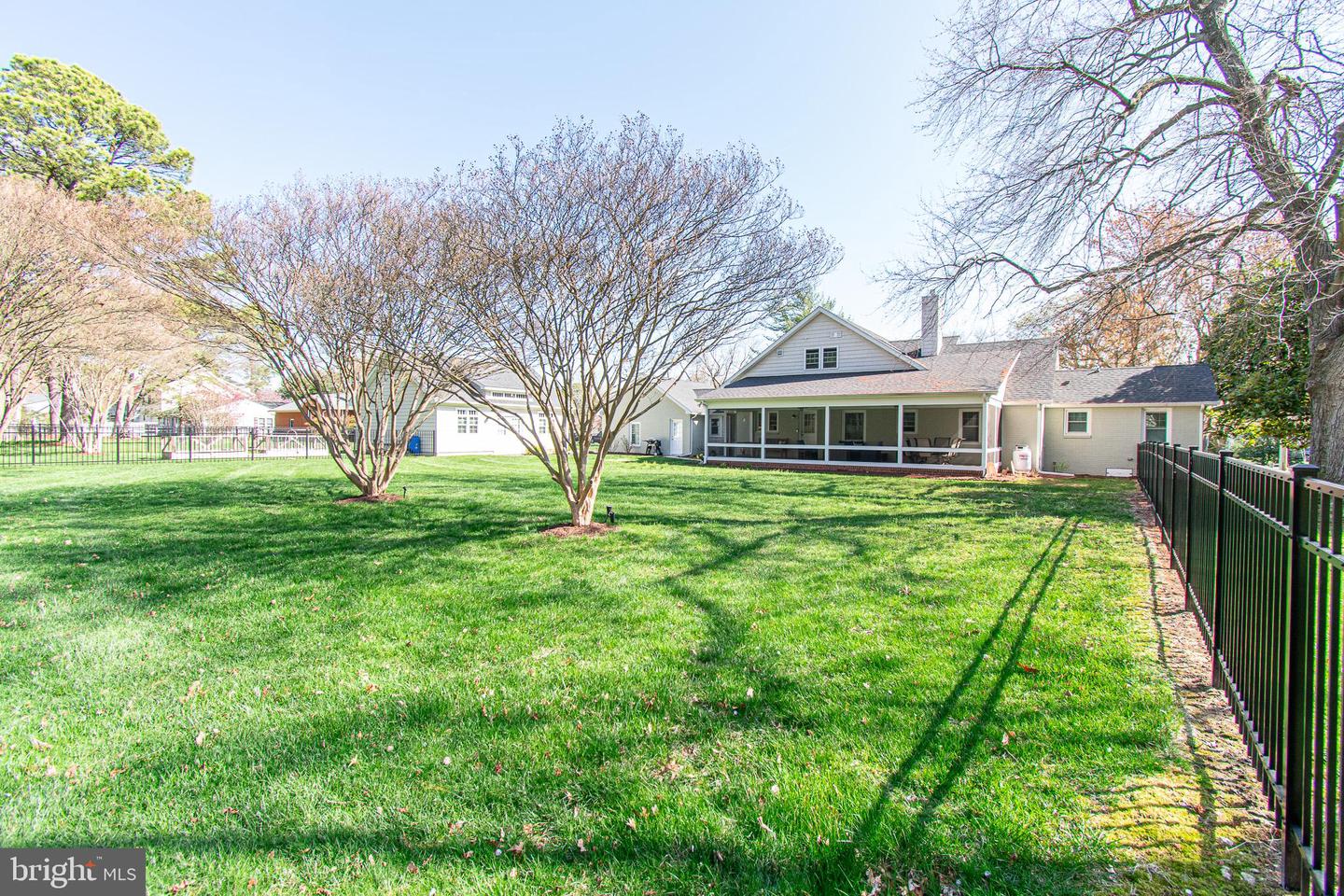 1026 Riverview Ter