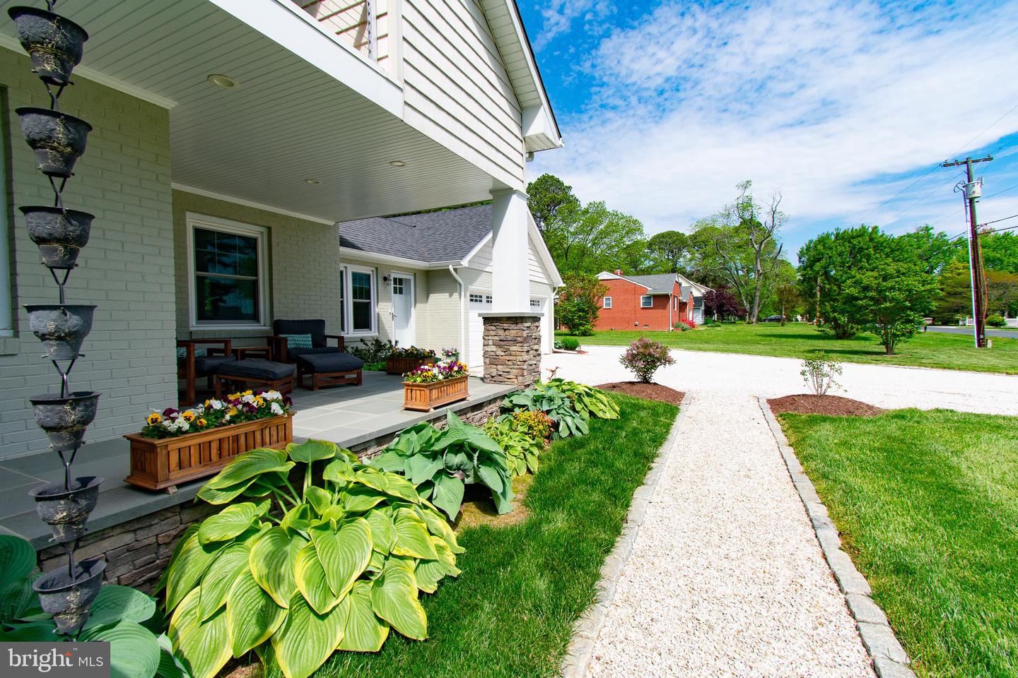 1026 Riverview Ter