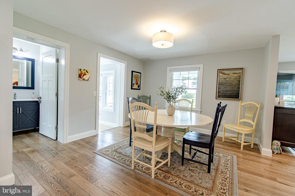 1026 Riverview Ter