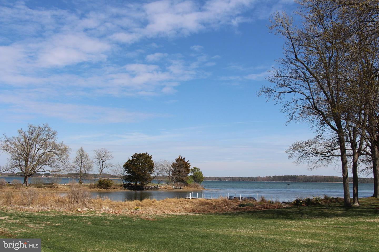 1026 Riverview Ter