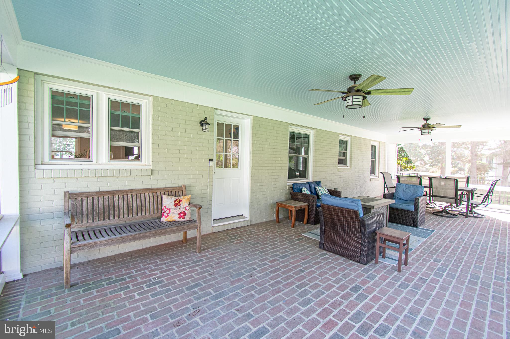 1026 Riverview Ter