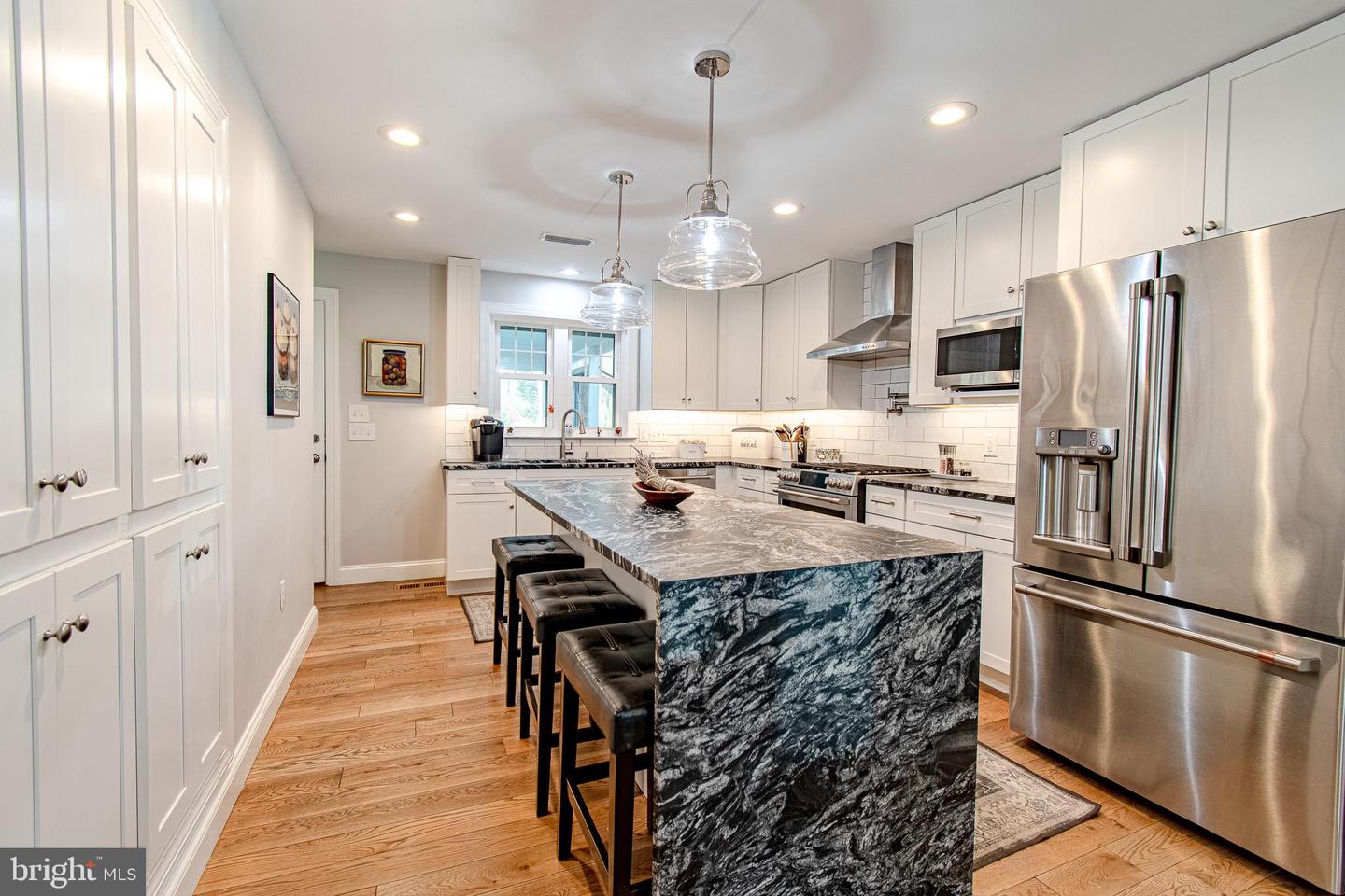 1026 Riverview Ter