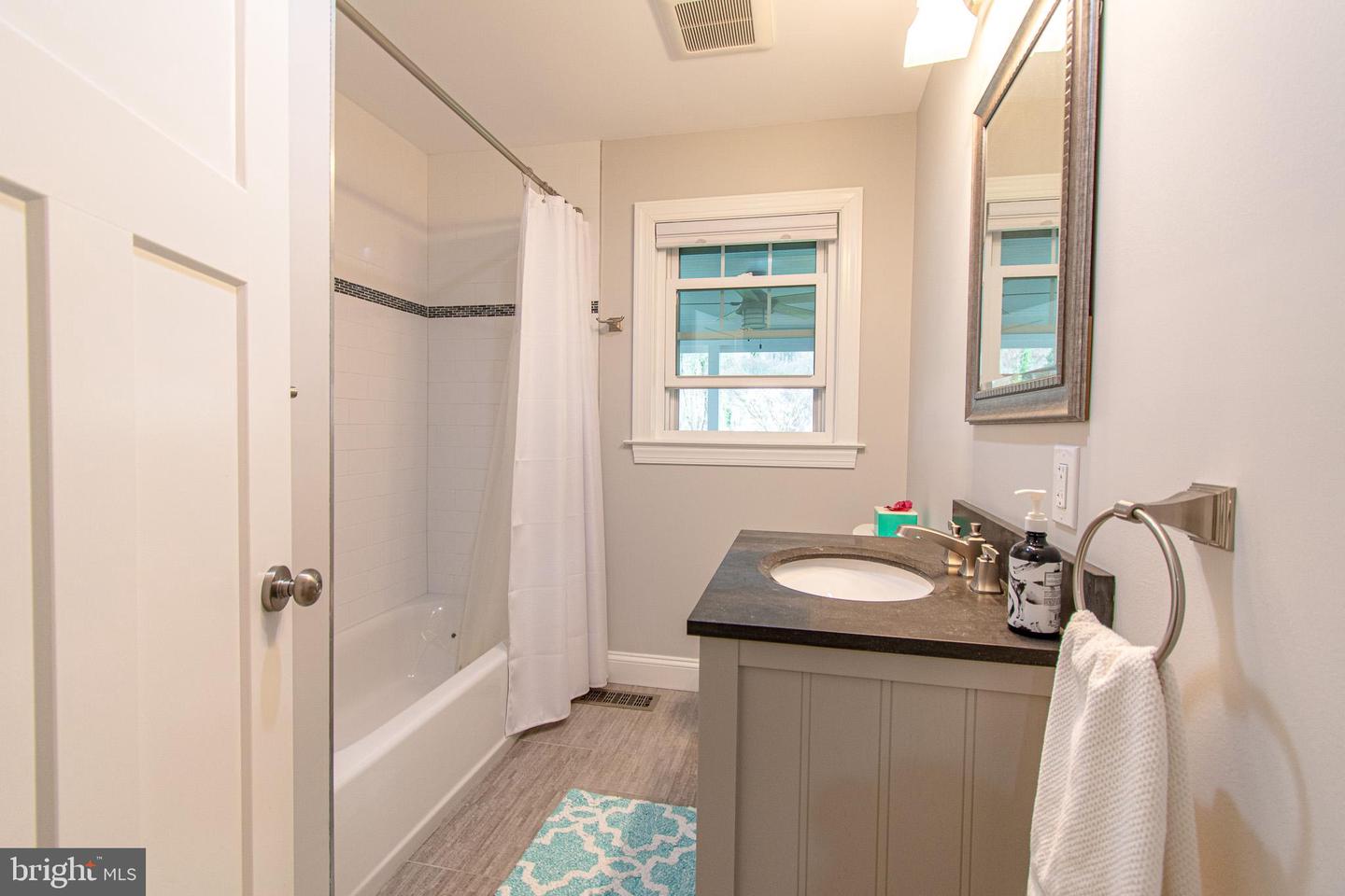 1026 Riverview Ter