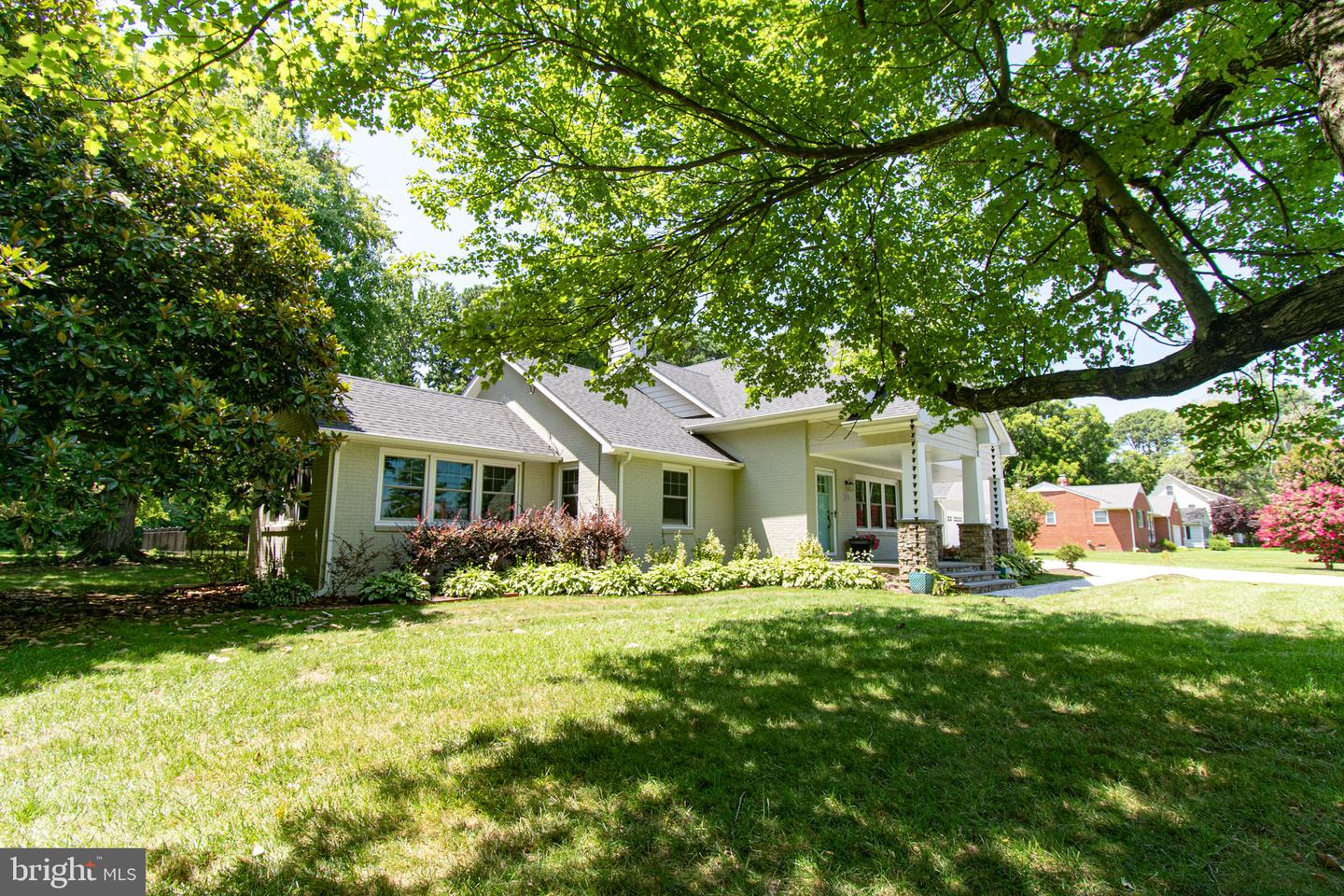1026 Riverview Ter