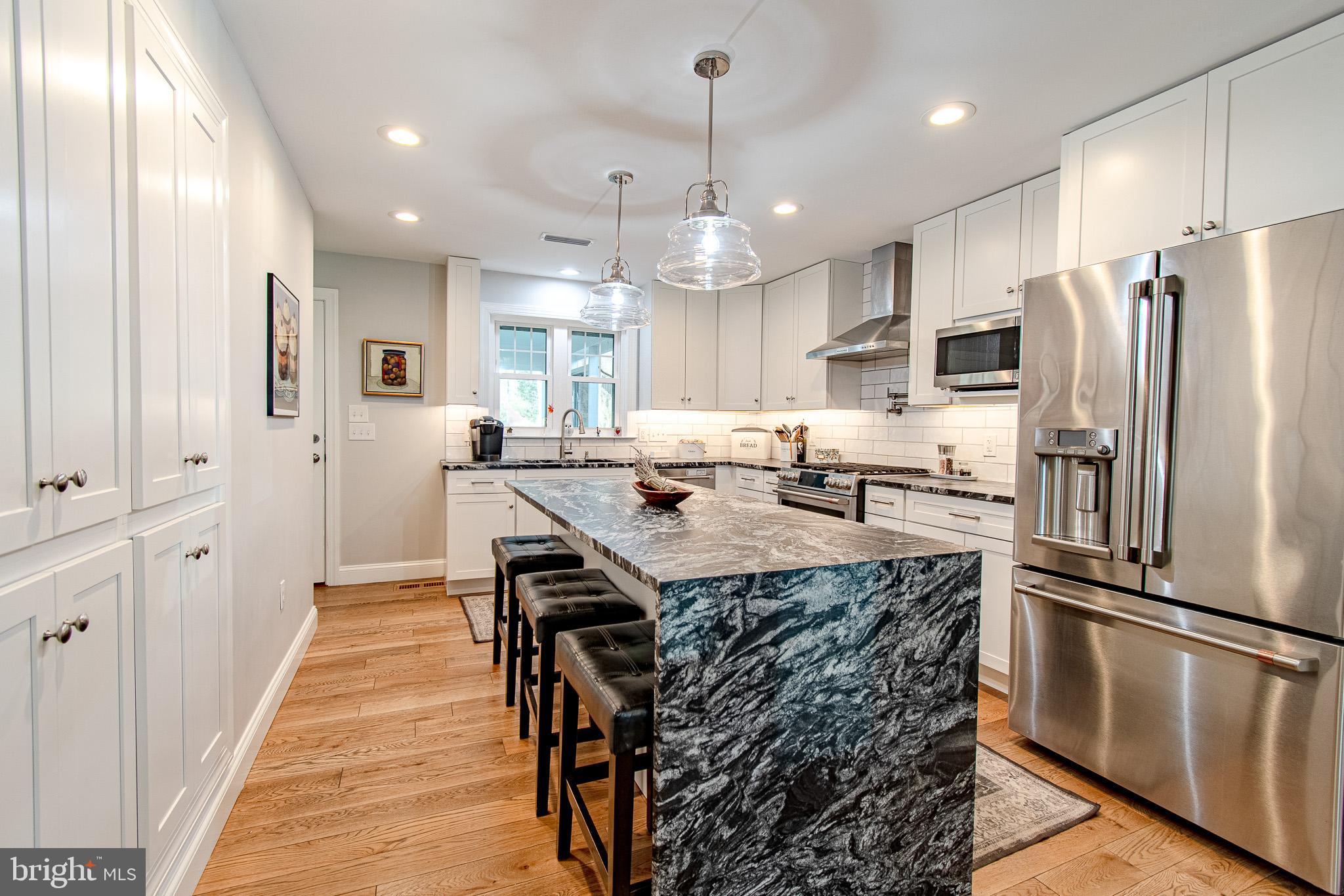 1026 Riverview Ter