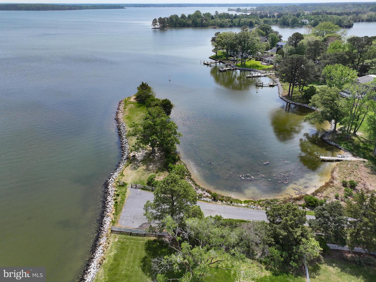 1026 Riverview Ter
