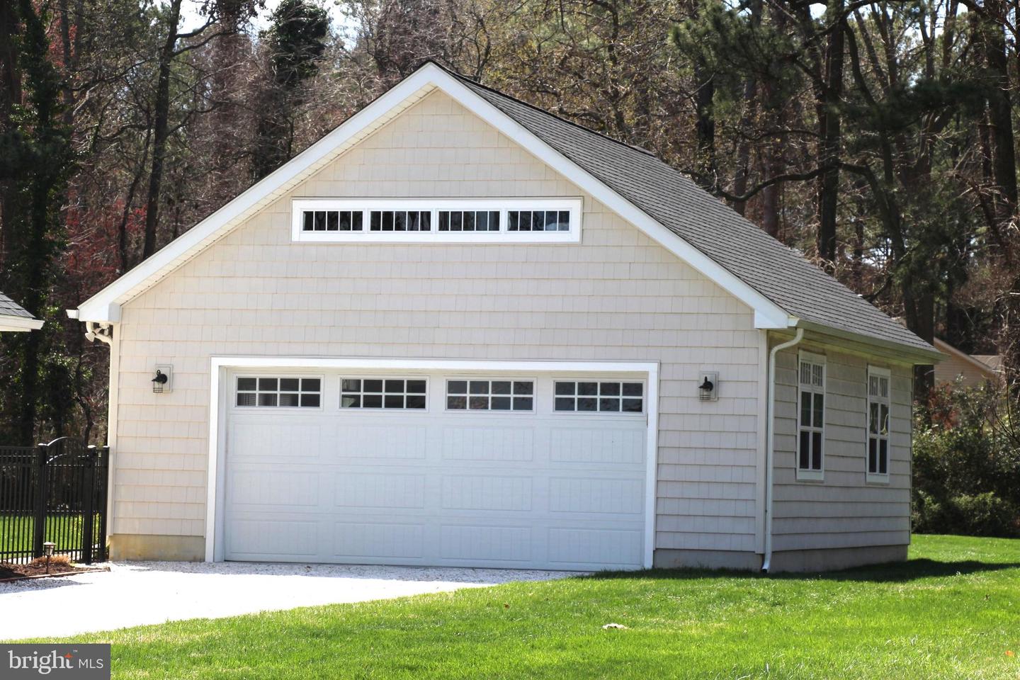 1026 Riverview Ter