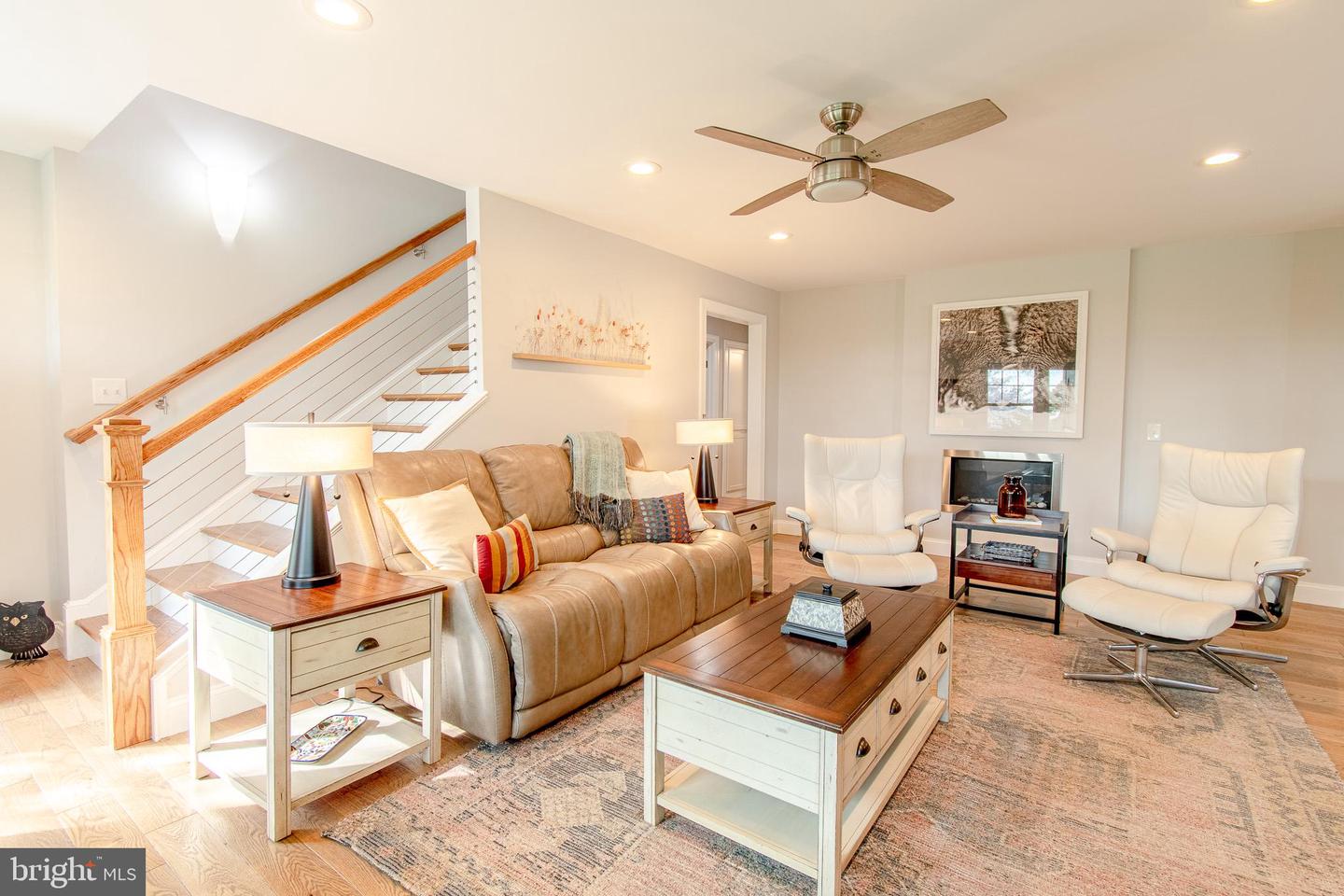 1026 Riverview Ter