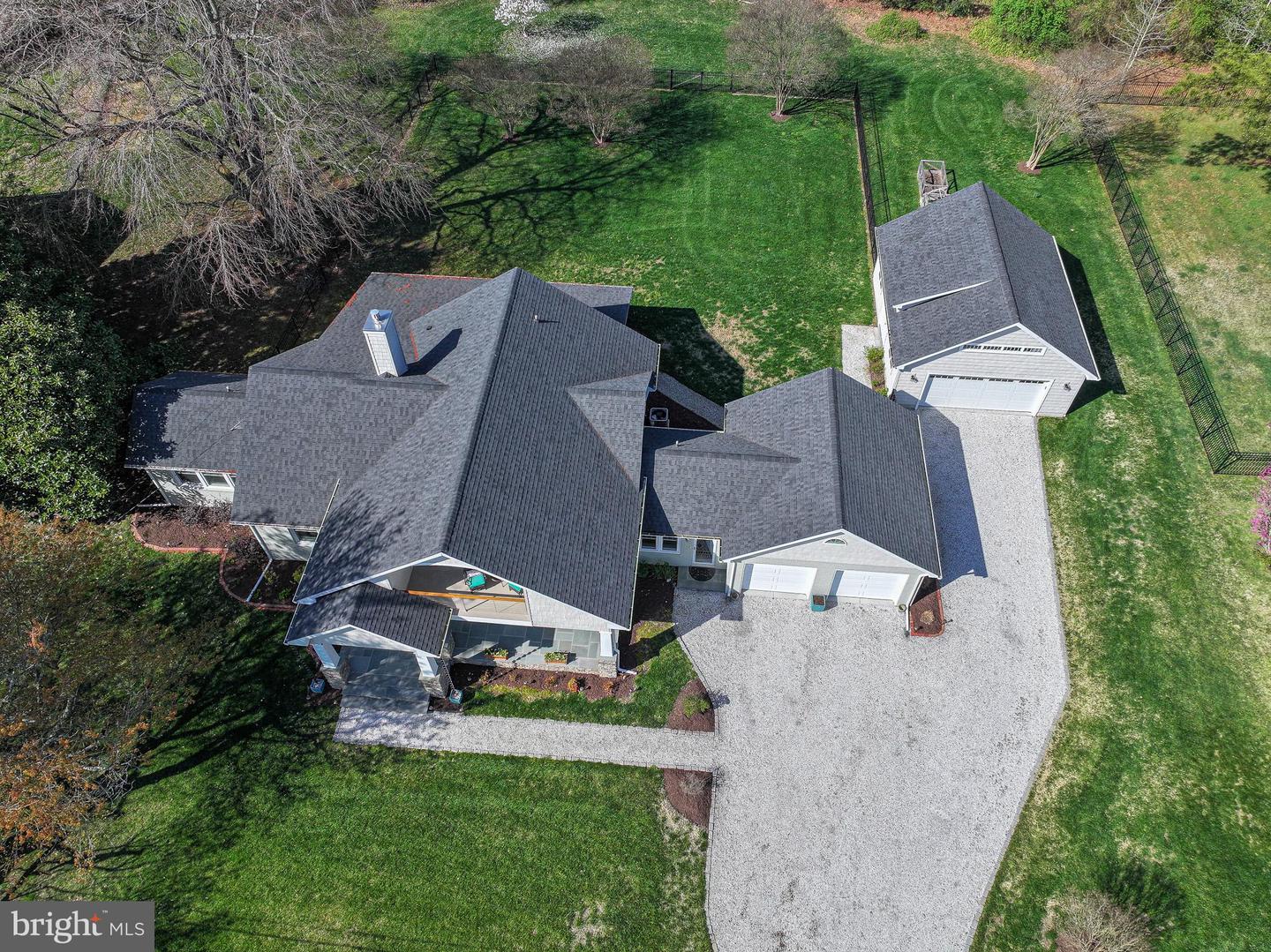1026 Riverview Ter