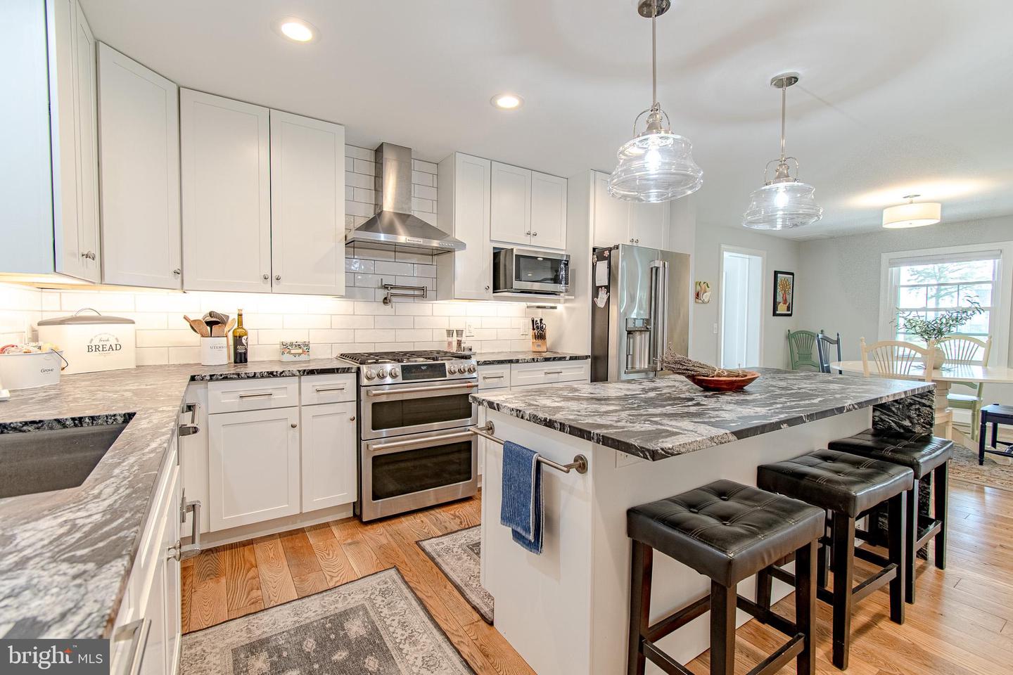 1026 Riverview Ter