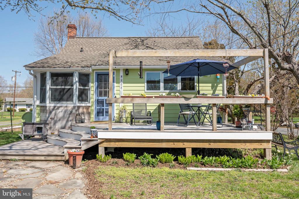 8858 Howeth Rd
