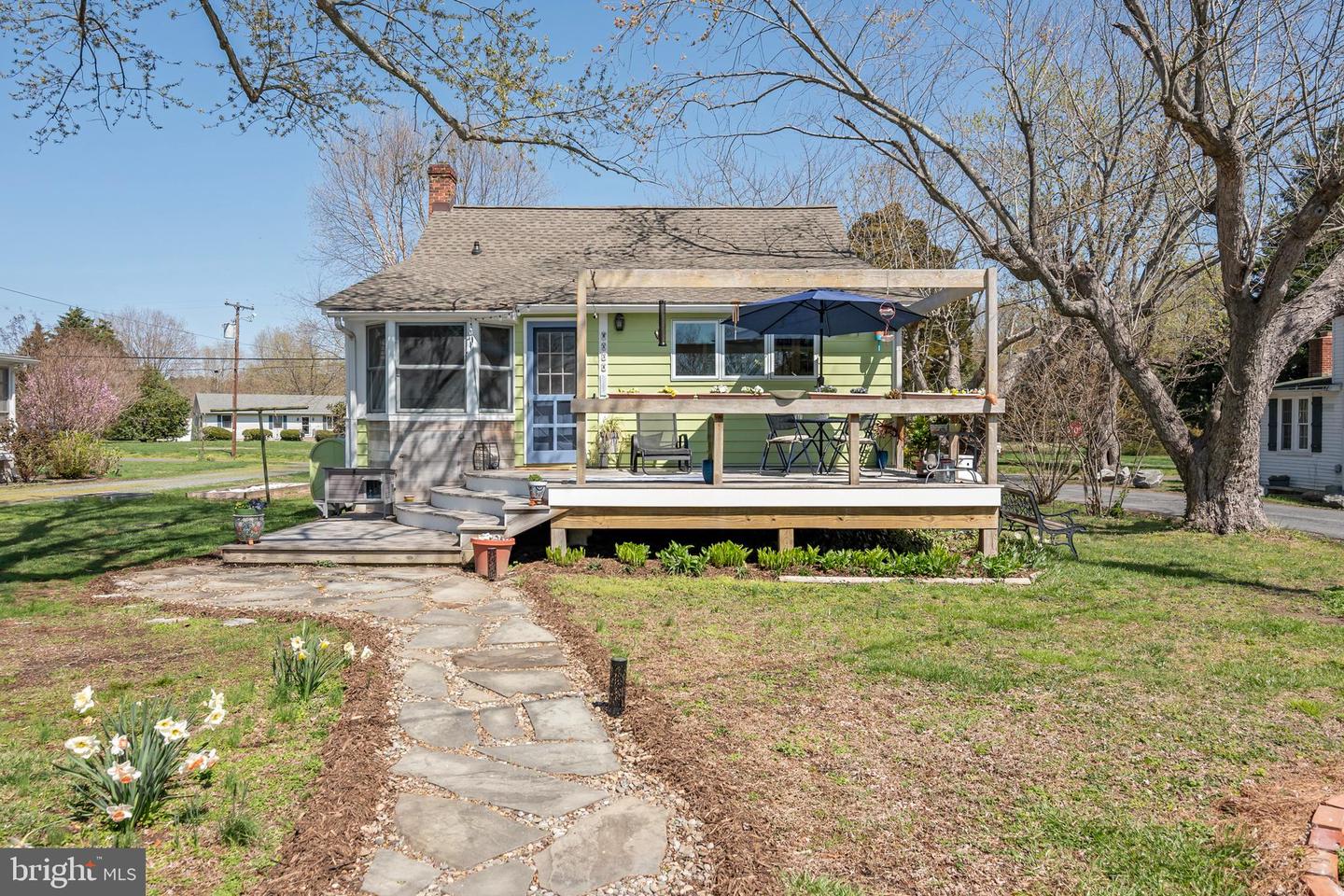 8858 Howeth Rd
