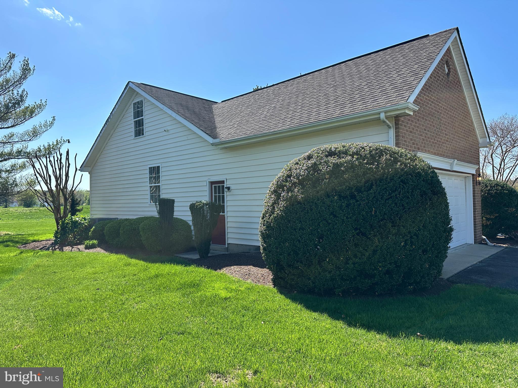 28485 CLUBHOUSE DRIVE