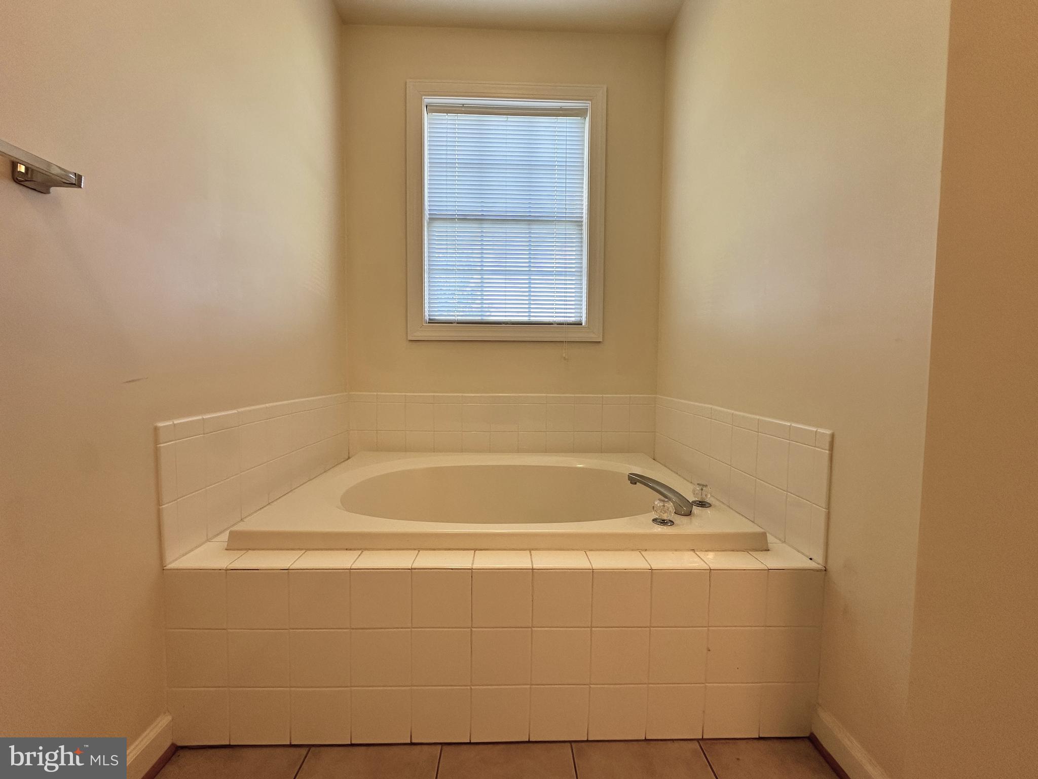 28485 CLUBHOUSE DRIVE