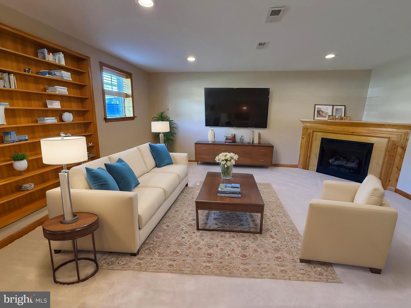8635 Brenton Dr