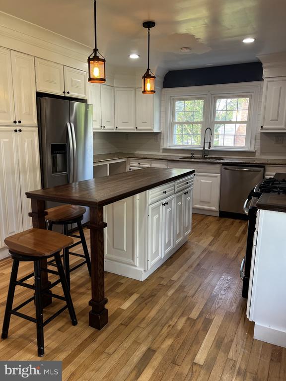 413 ARBOR PL