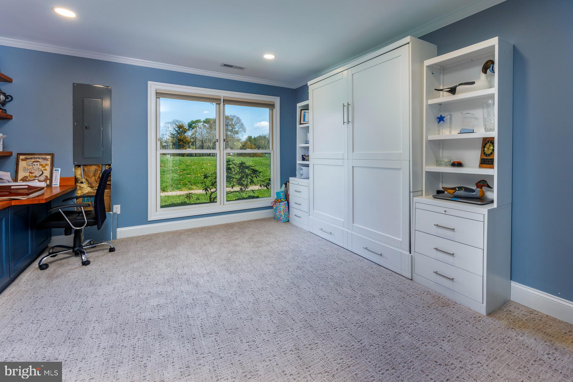 6119 Country Club Dr