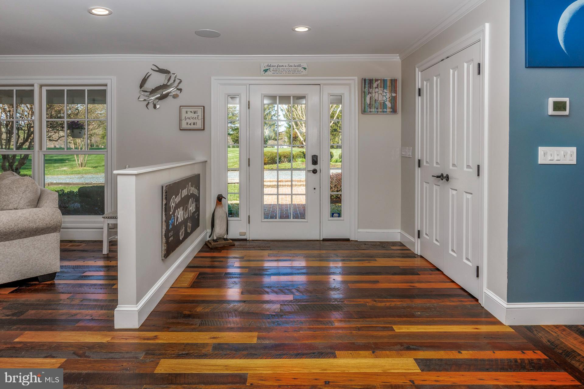 6119 Country Club Dr