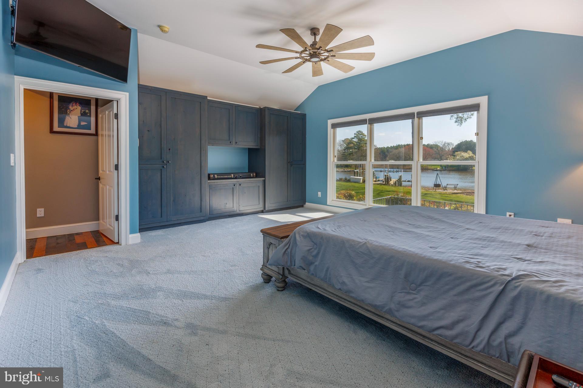 6119 Country Club Dr