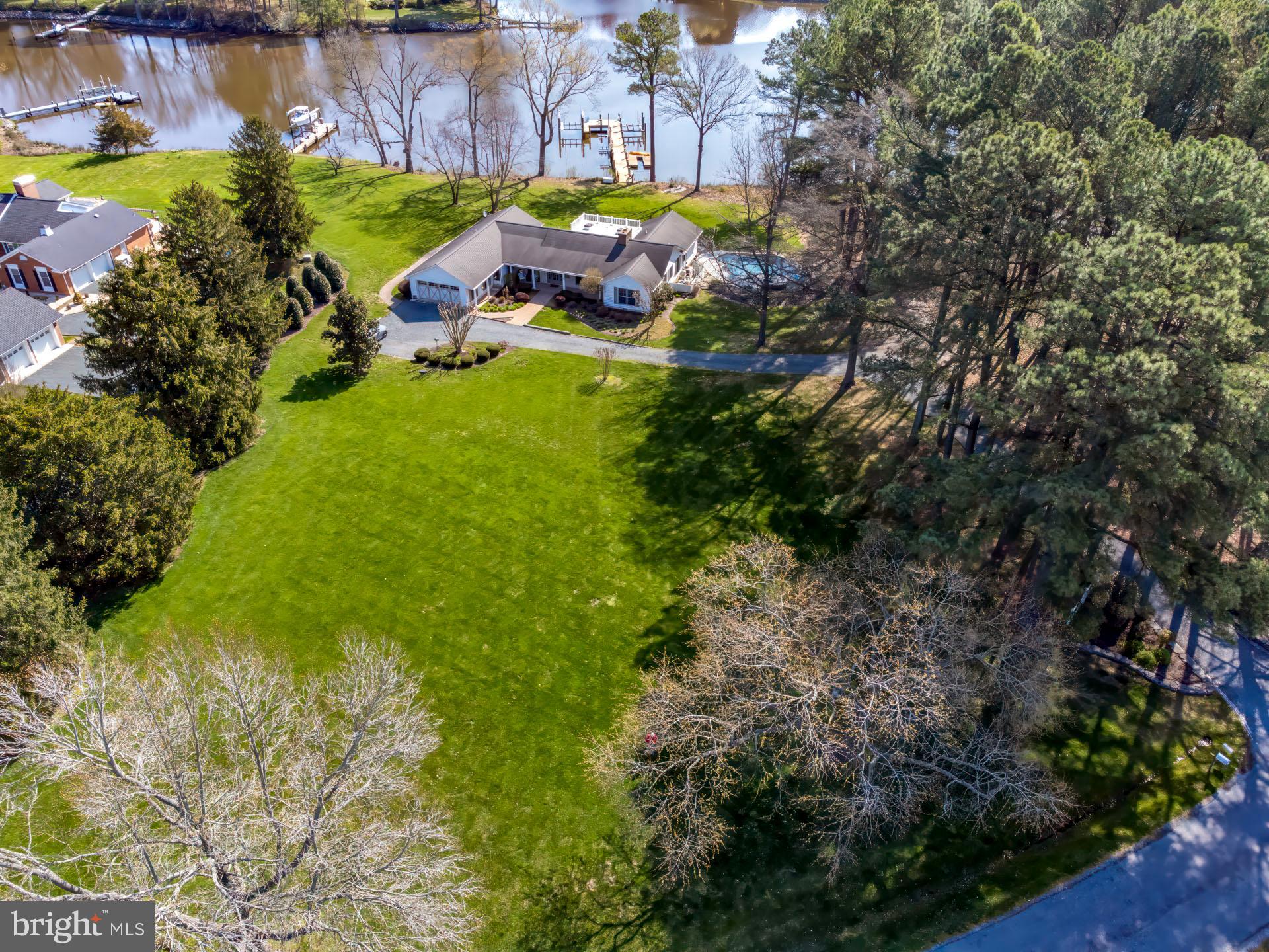 6119 Country Club Dr