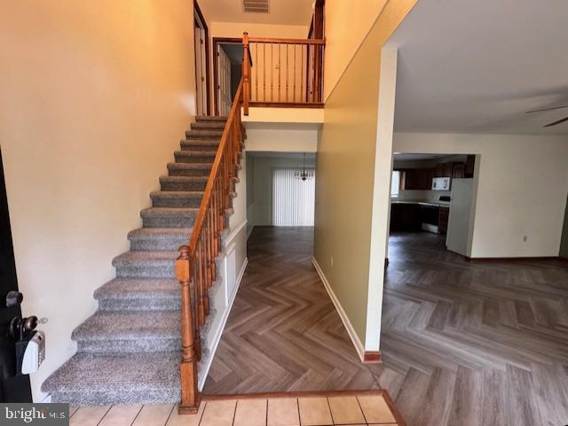7047 MAPLE CT