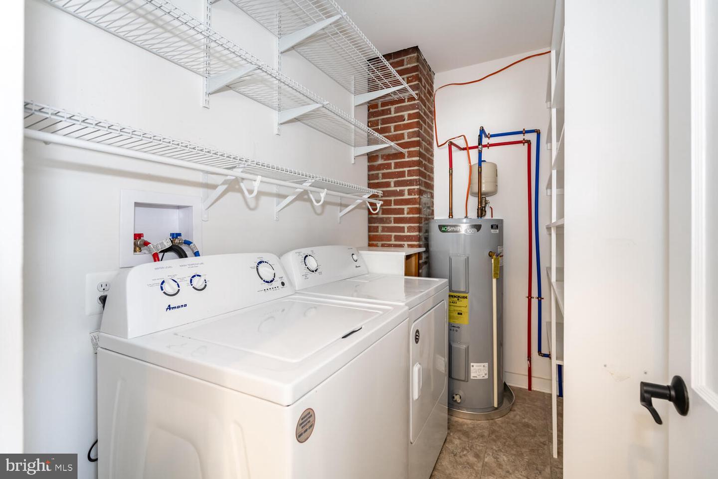 627 Elizabeth St