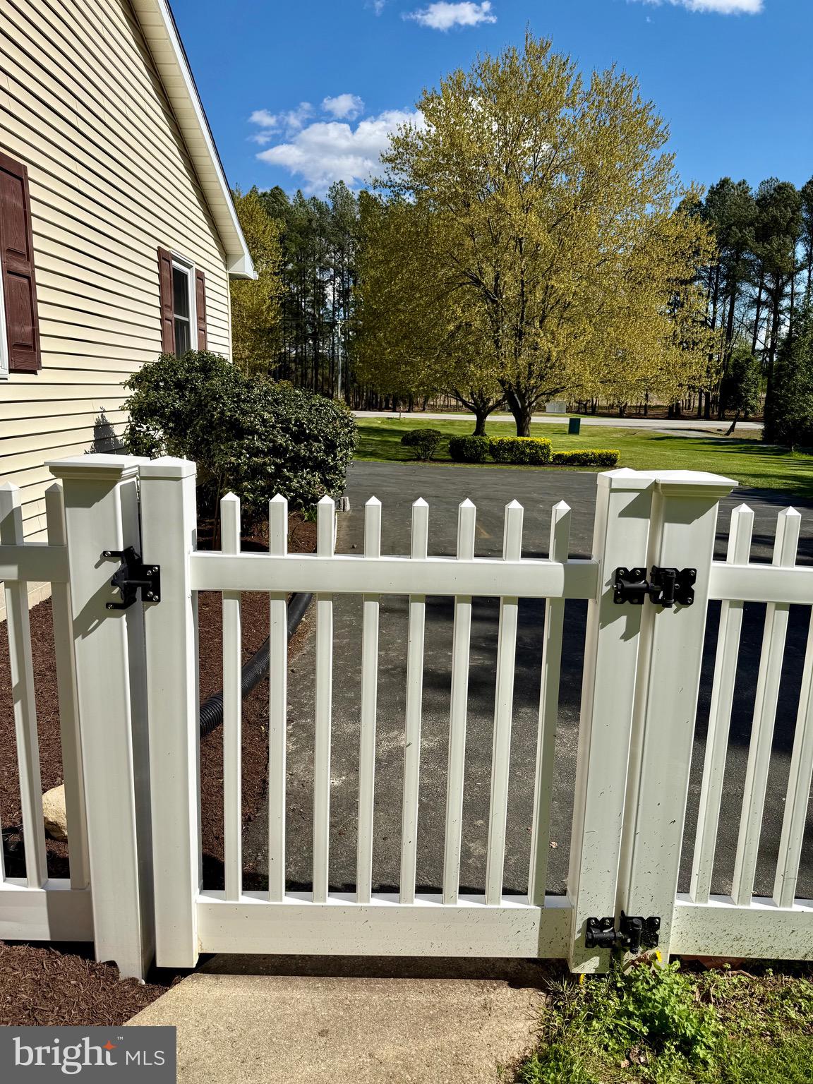 27564 Saint Michaels Rd