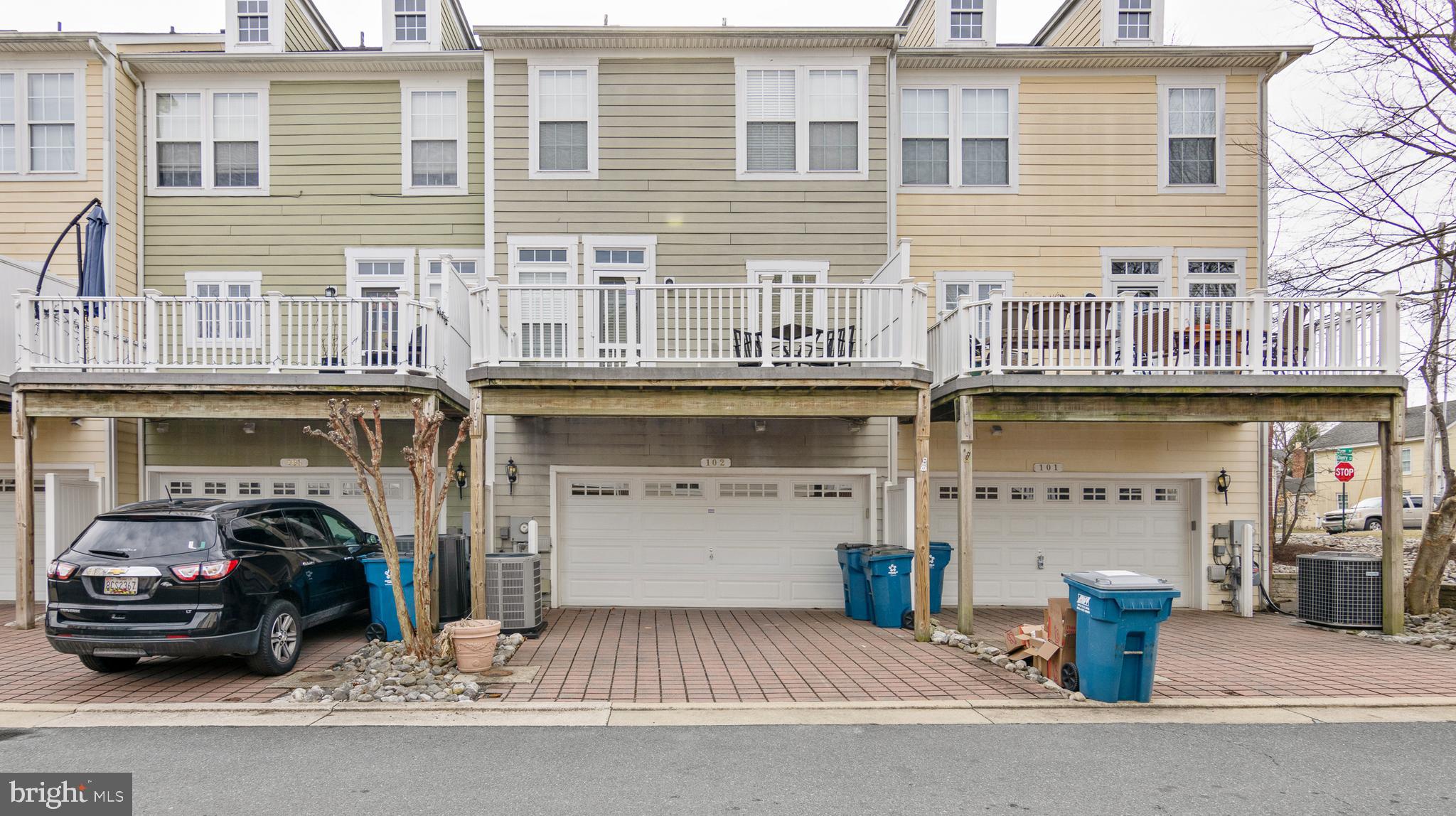 300 DIXON ST #102