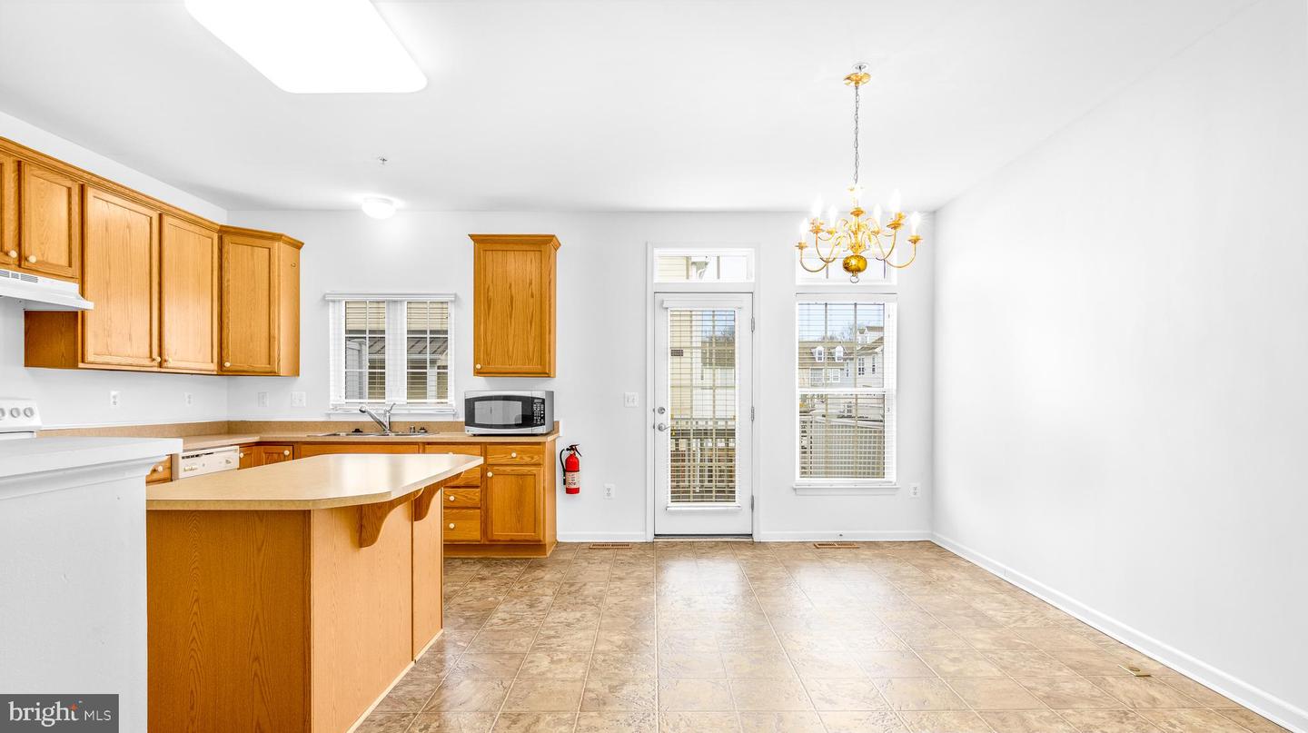 300 DIXON ST #102