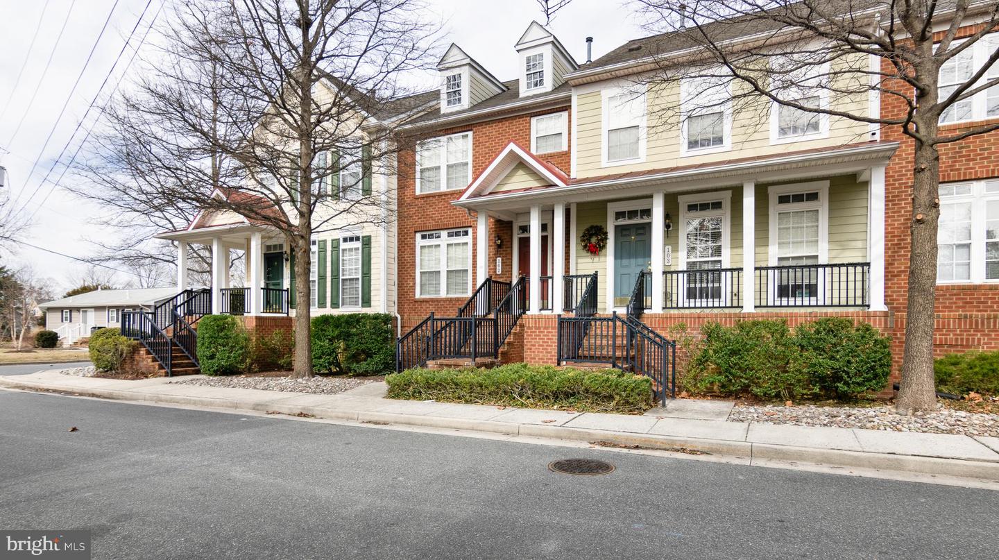 300 DIXON ST #102