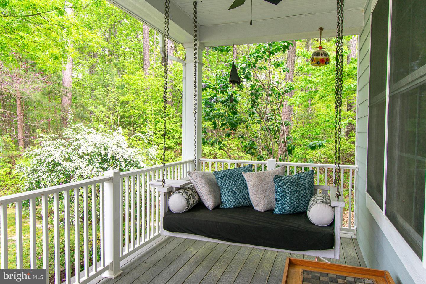 7896 Hart Glen