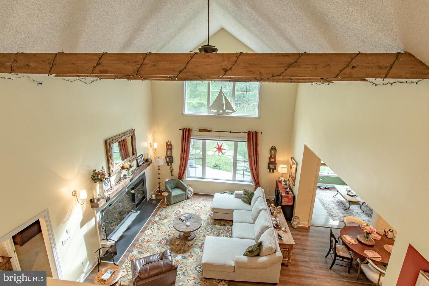 7896 Hart Glen