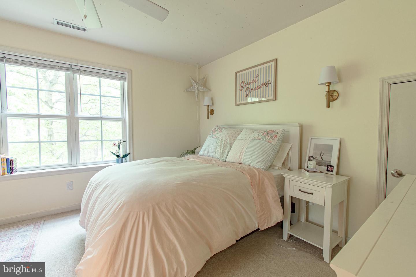 7896 Hart Glen
