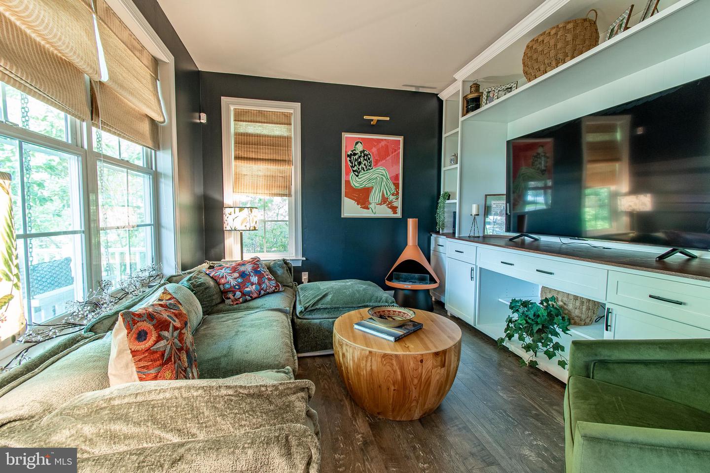 7896 Hart Glen