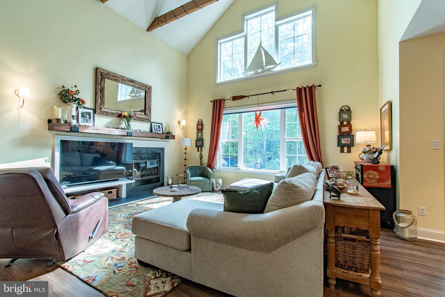 7896 Hart Glen