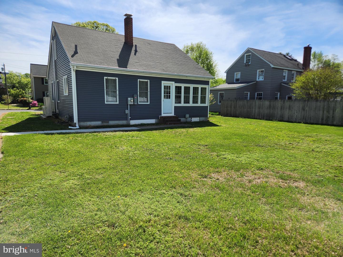 225 Wye Ave