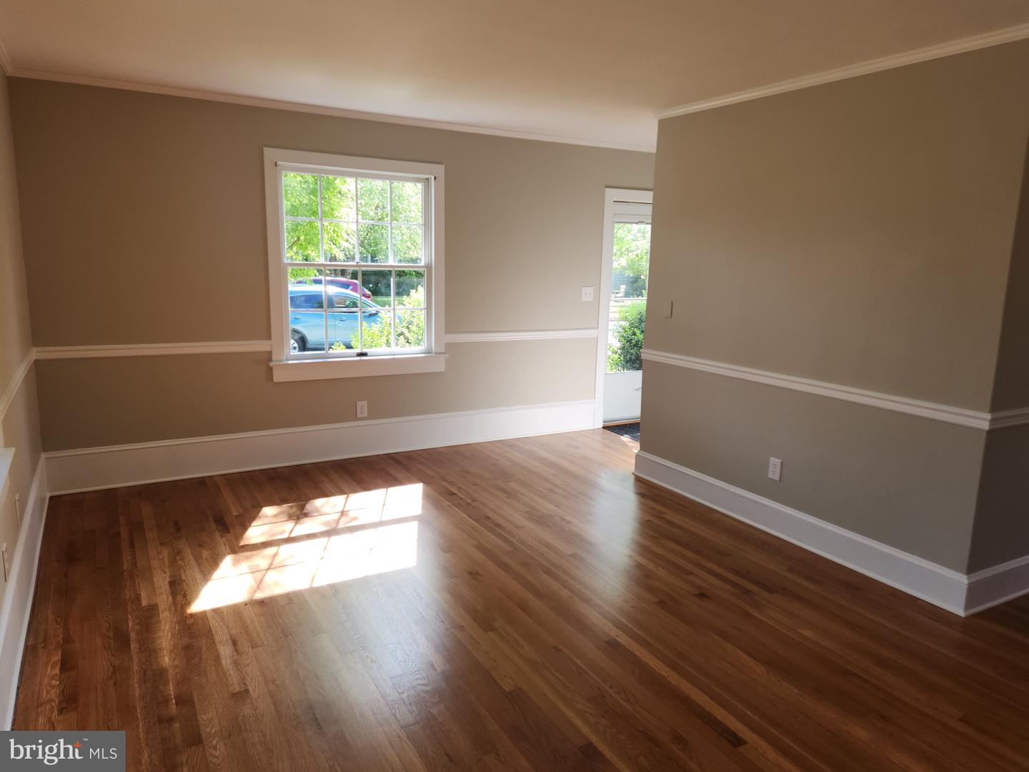 225 Wye Ave