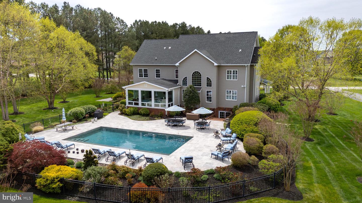 13543 Rustling Oaks Dr