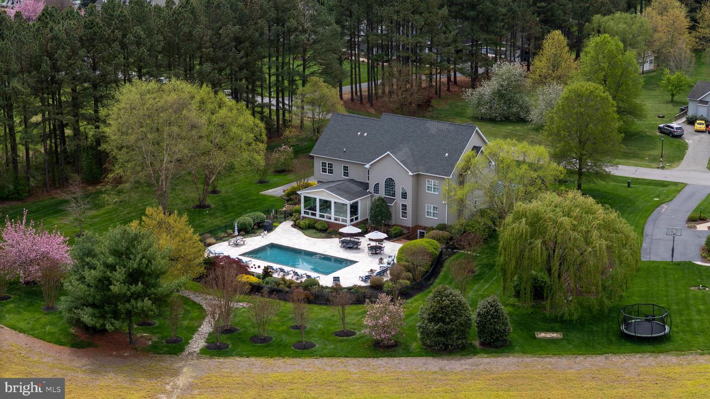 13543 Rustling Oaks Dr