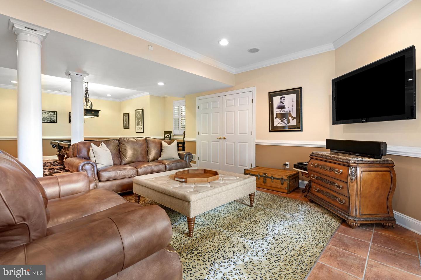 13543 Rustling Oaks Dr