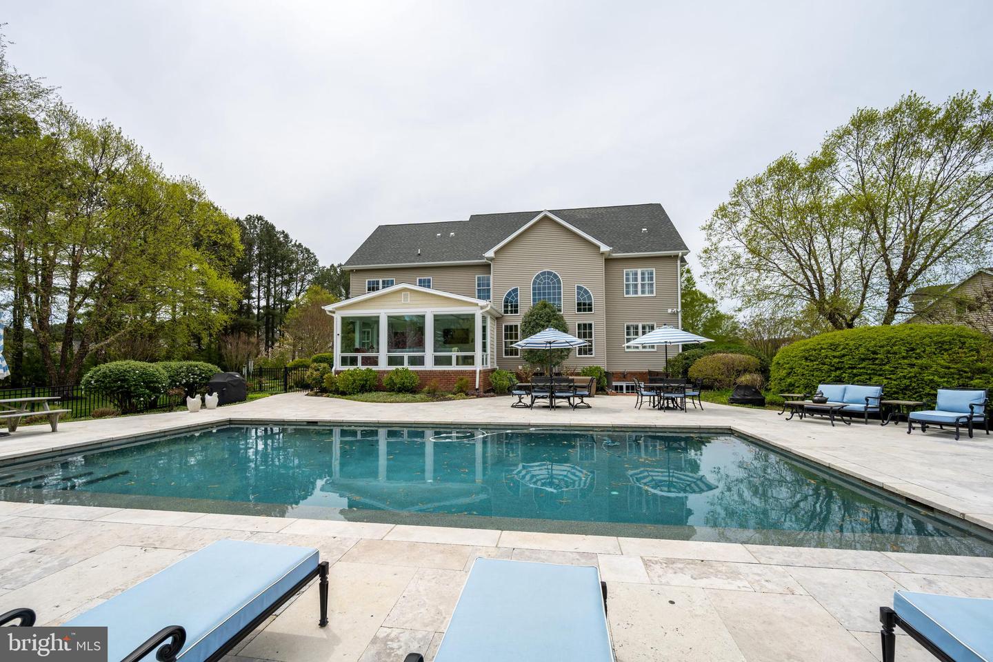 13543 Rustling Oaks Dr