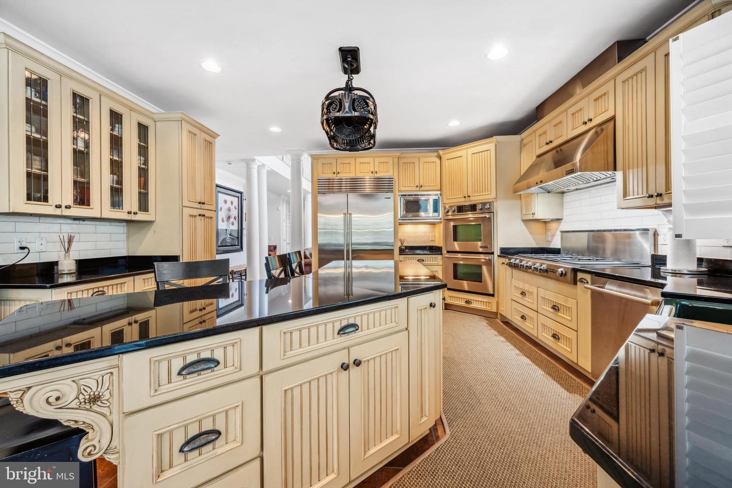 13543 Rustling Oaks Dr
